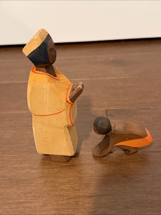 Ostheimer Other - Retired Ostgeimer African Man and Child Bending - Rare!